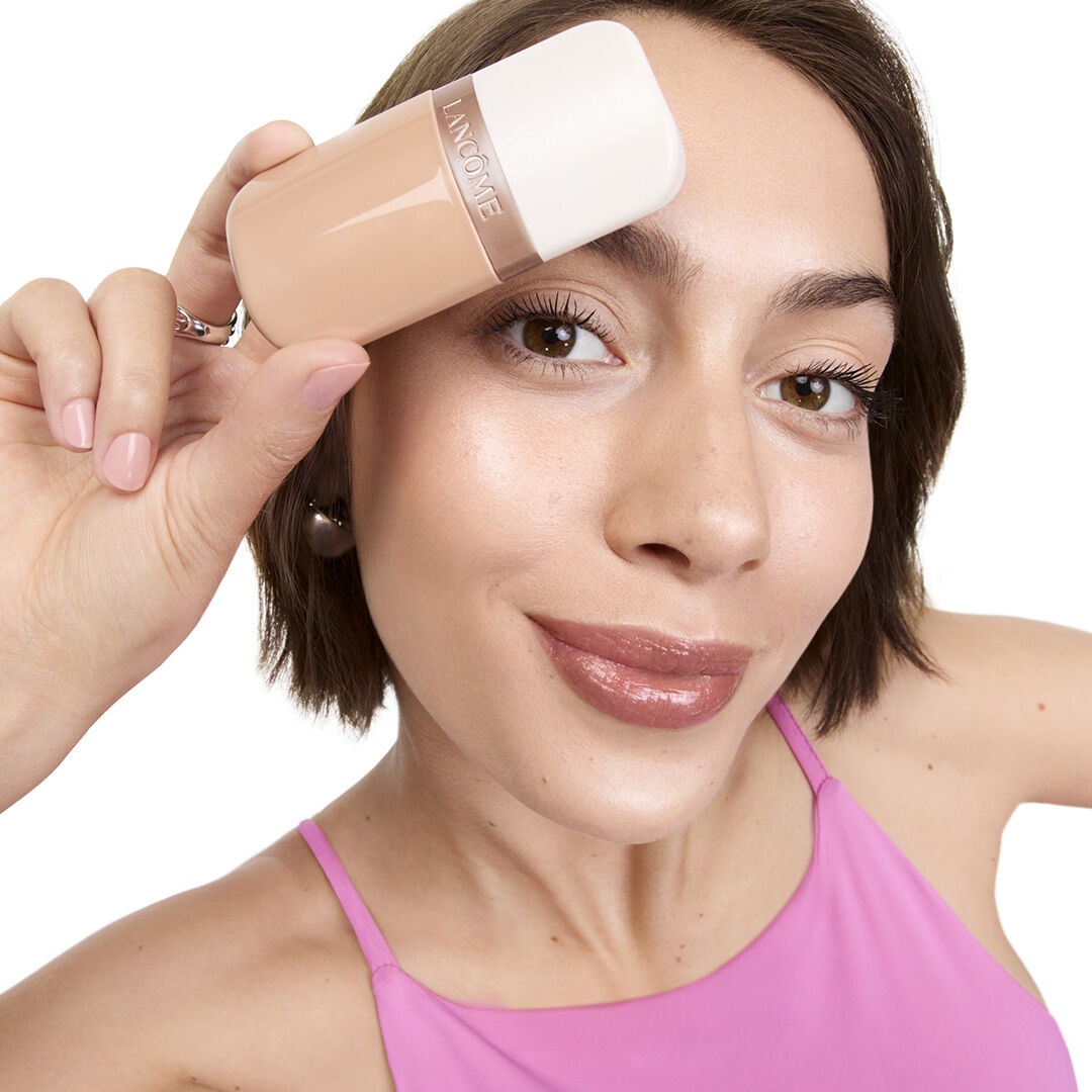 Serum com cor para tons de pele claros IDOLE SERUM SUPERTINT de Lancome