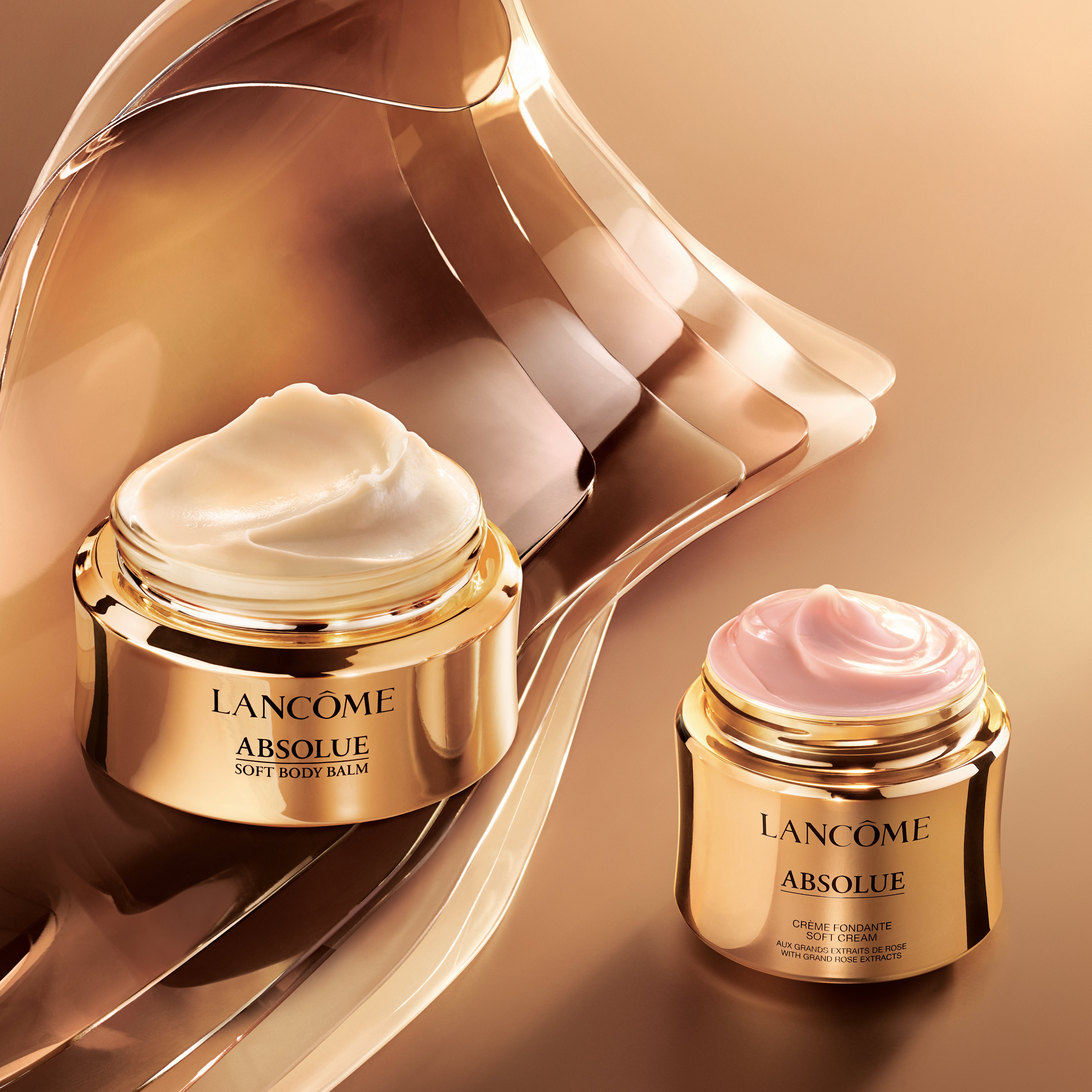 A Vitamina B3 ajuda a uniformizar o tom da pele em ABSOLUE THE SOFT BODY BALM