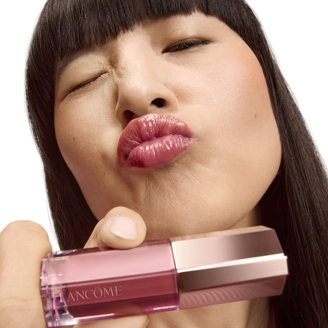 Uma boca mais chamativa e marcante com IDOLE JUICYTREAT de Lancome
