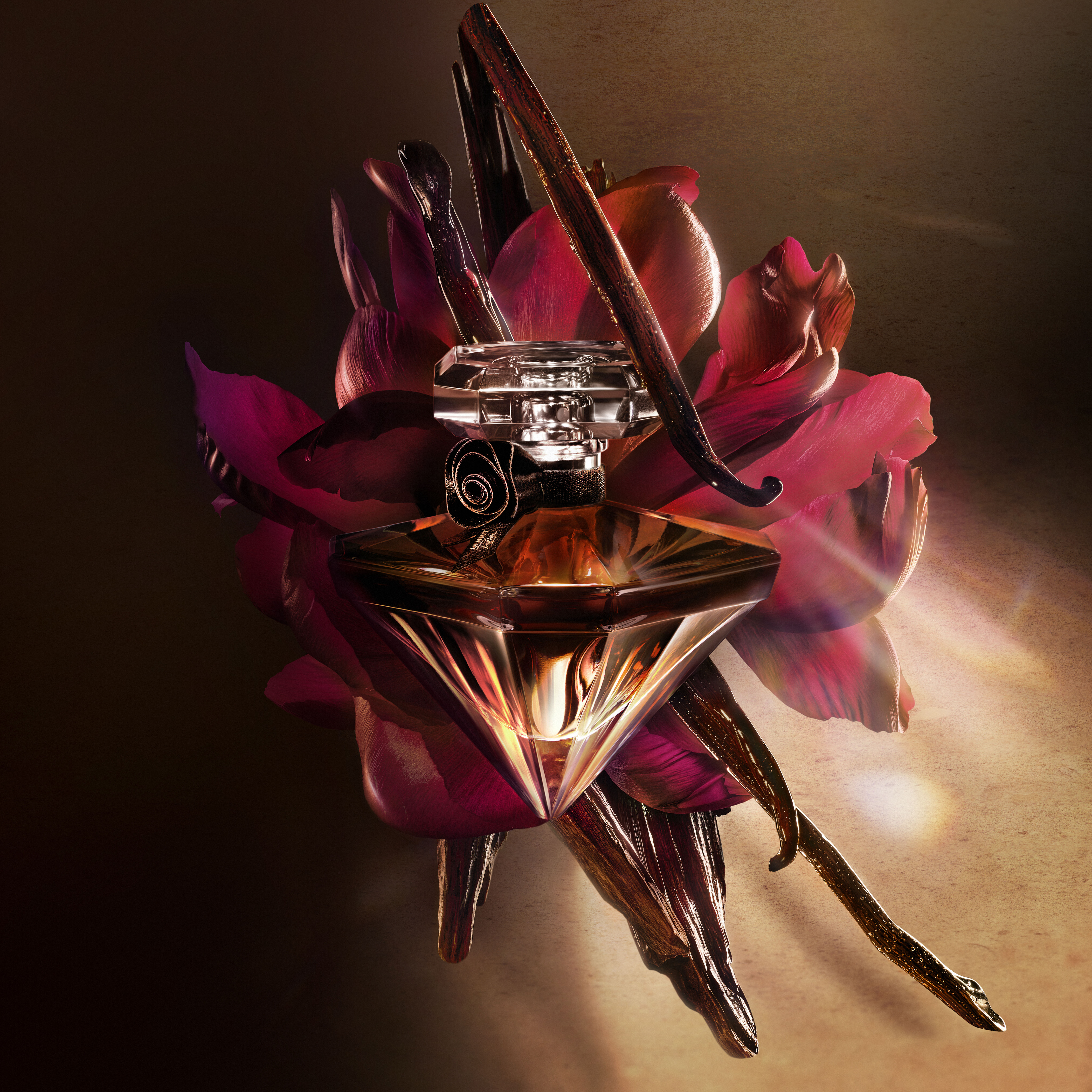 Perfume Penelope Cruz LA NUIT TRESOR BAUNILHA NEGRA NAMORADOS de Lancome