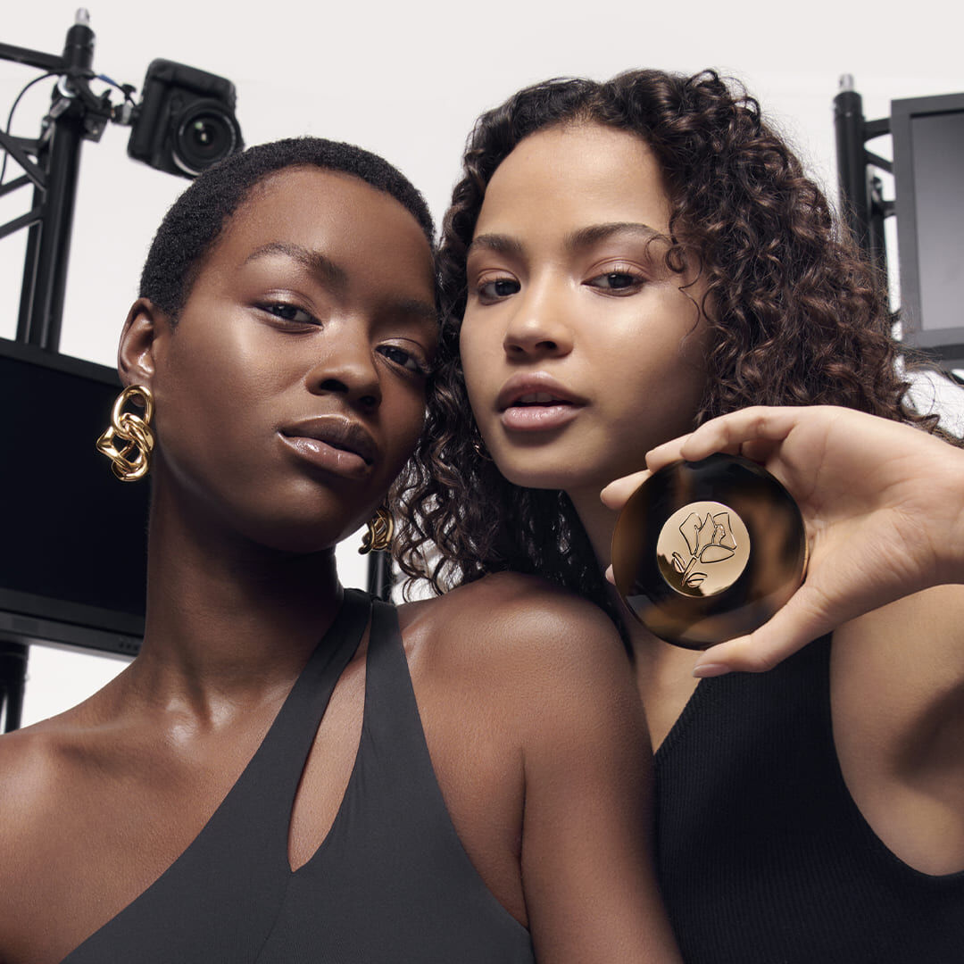 ILUMINADOR FACIAL EM PO LANCOME TEINT IDOLE ULTRA WEAR SERUM HIGHLIGHTER COM VITAMINA E